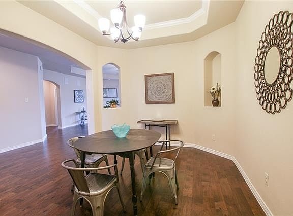 5th image of 3021 Black Hills Blvd