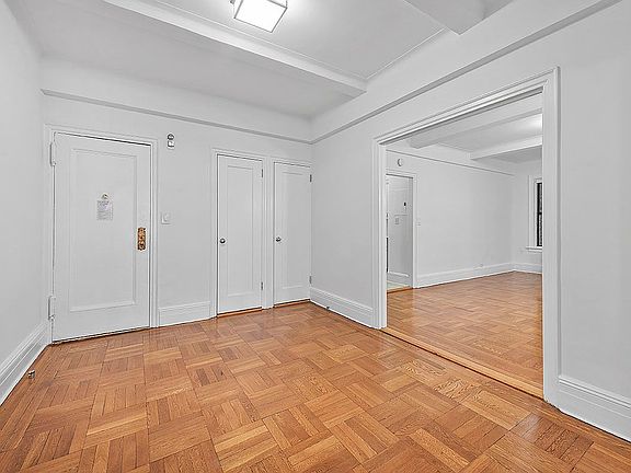 4th image of 20 W 86th St #15-B
