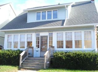 1189 Carew St, Springfield, MA 01104