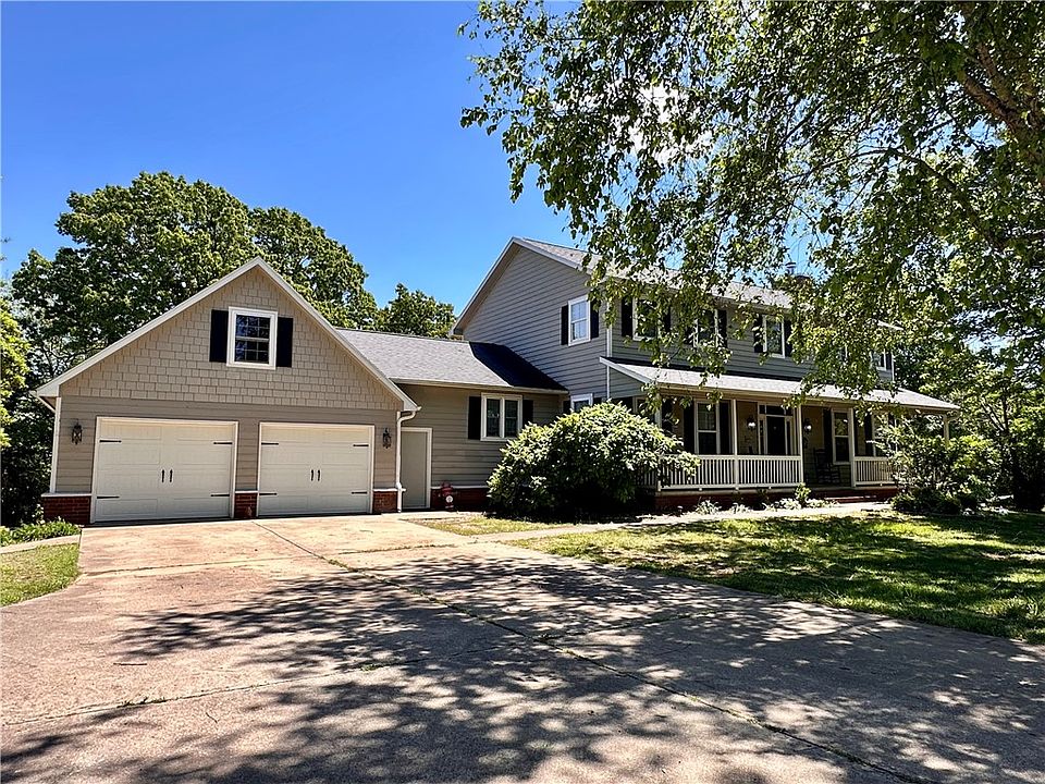 1st image of 2086 N Bridgeton Ct
