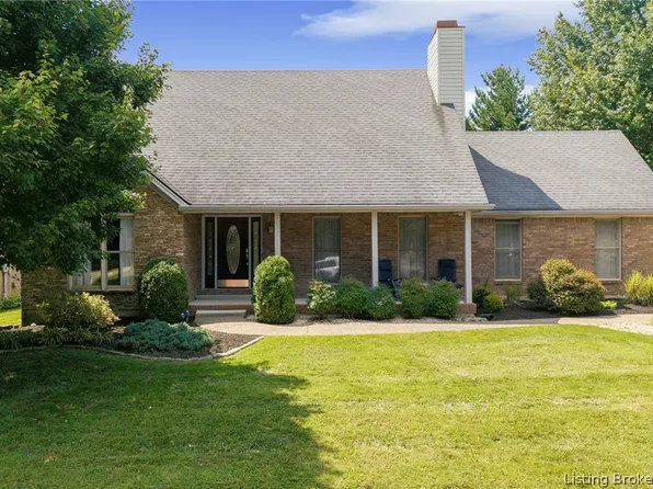 2415 Lakewood Boulevard, Jeffersonville, IN 47130