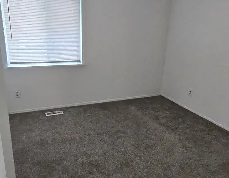 221 N Normal St #B3 — Photo 10