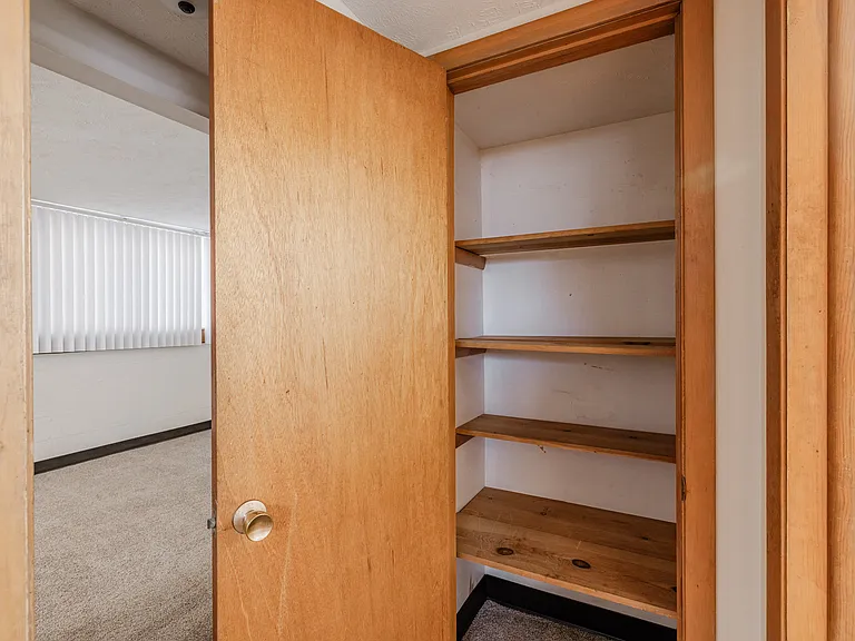 2208 N Cotner Blvd #2 — Photo 9