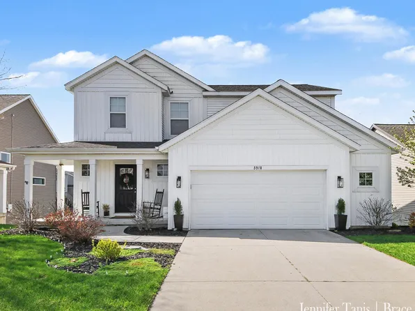 5918 Farmview Dr, Allendale, MI 49401