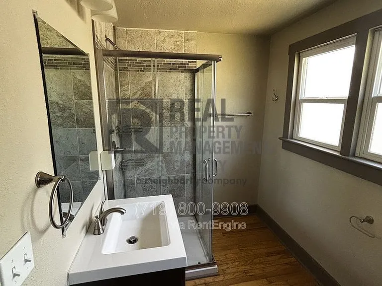 410 W 13th St — Photo 26