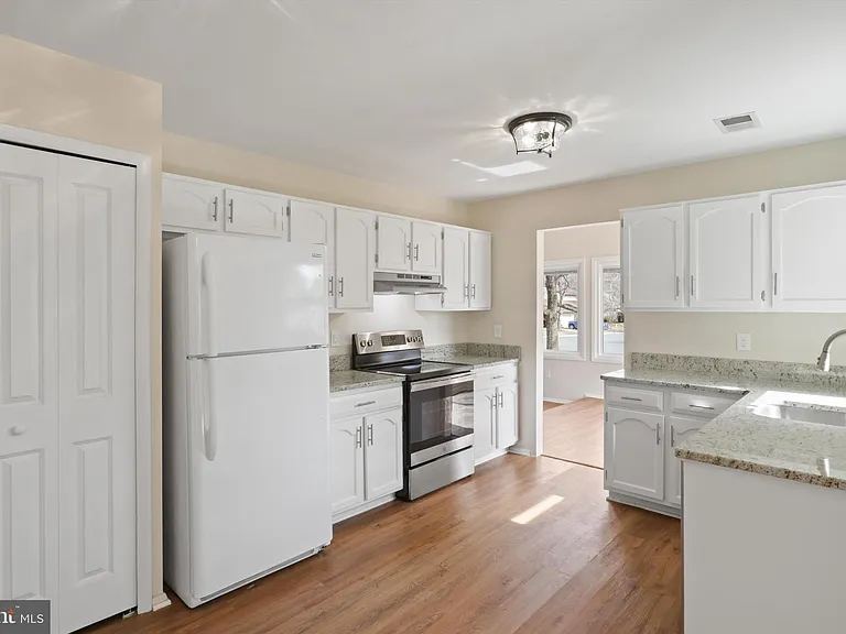 103 Farmington Ln — Photo 20