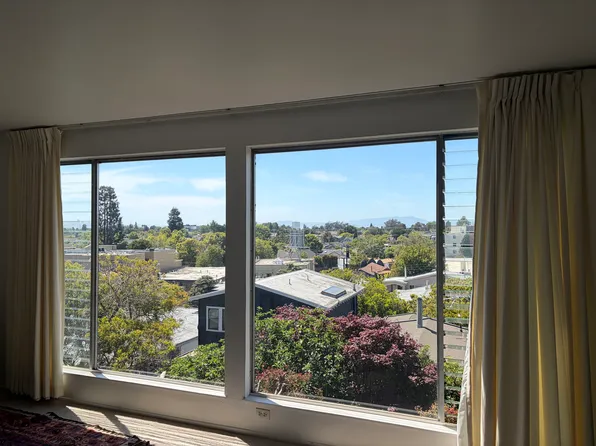 5385 Broadway APT 205, Oakland, CA 94618