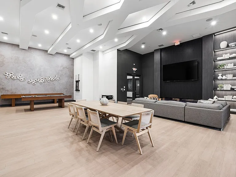 Bell Miramar Place — Photo 39