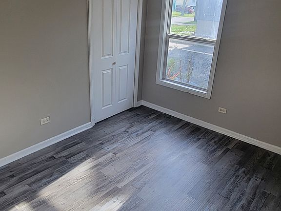 4th image of 4442 Ascot Ct