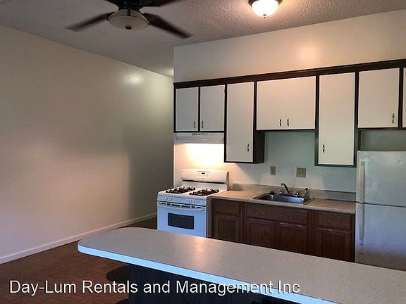 2nd image of 355 Kalanianaole St #101
