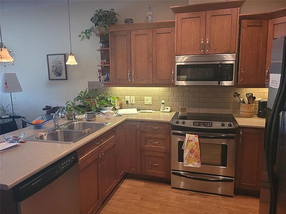 2nd image of 9100 Mackie Dr #104
