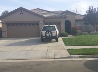 3027 W Buena Vista Ave, Visalia, CA 93291