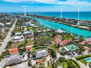 445 Bob Hope Dr, Nokomis, FL 34275