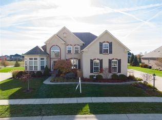 2817 E High Grove Cir, Zionsville, IN 46077