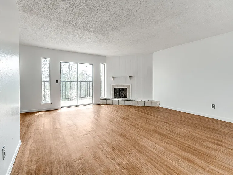 6728 N Meridian Ave #F — Photo 9