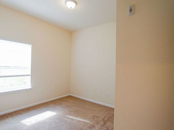 4th image of 130 Burnett Ct