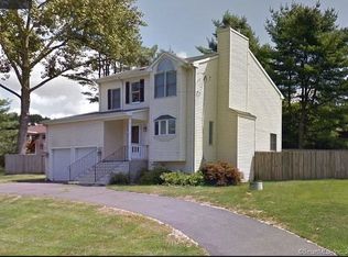 27 Shadow Ln, Cromwell, CT 06416