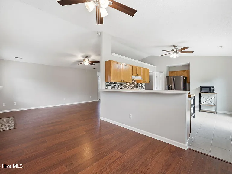 128 Fodder Dr — Photo 10