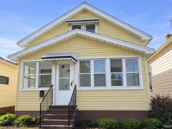 11819 Fleming St, Hamtramck, MI 48212