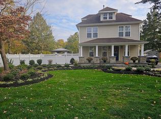 49 Cedar Grove Rd, Toms River, NJ 08753