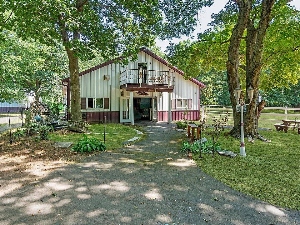 286 South St, Agawam, MA 01001 Zillow