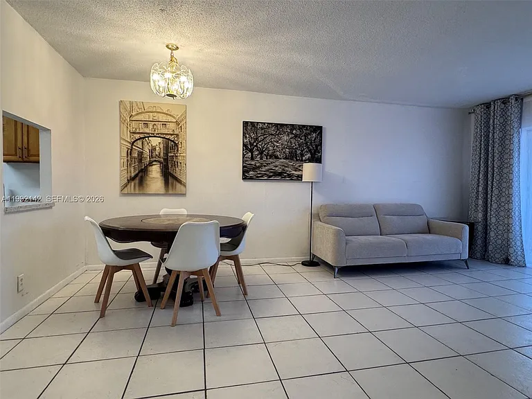 2200 E Hallandale Beach Blvd #605 — Photo 7