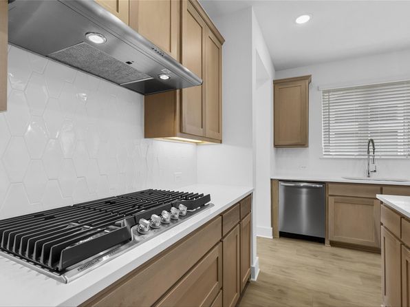 1008 Tulip Pl, Crowley, TX 76036
