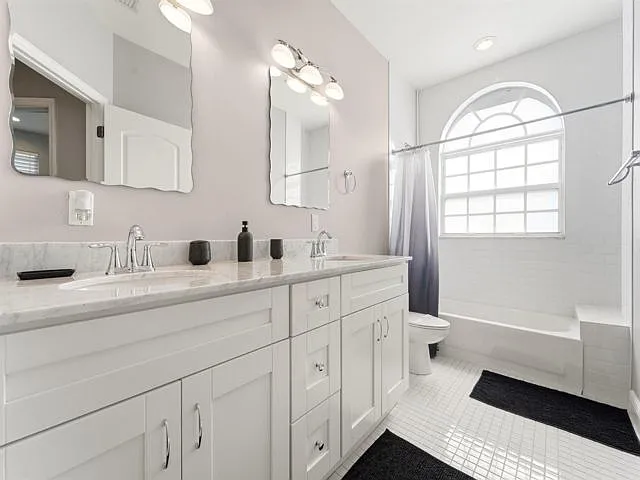 1141 NE 3rd Ave — Photo 6