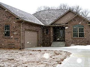 3050 Falcon Crest Dr, Martinsville, IN
