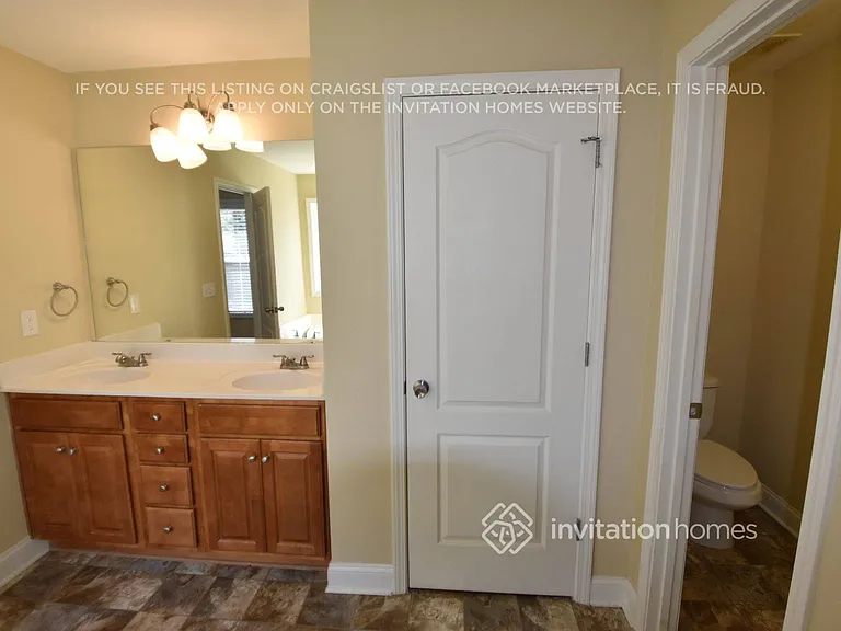 5561 Hickory Stone Dr — Photo 13