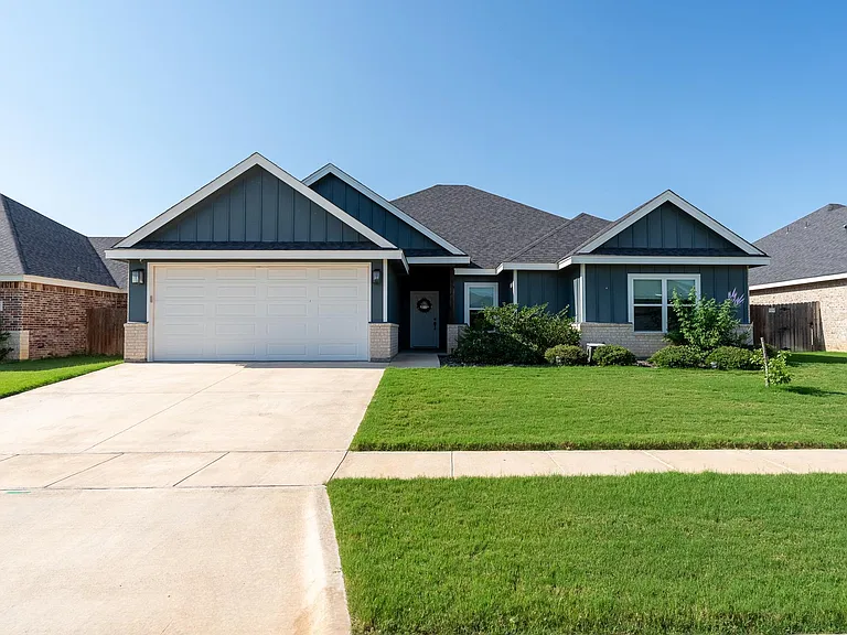 358 Blue Lake Dr — Photo 2