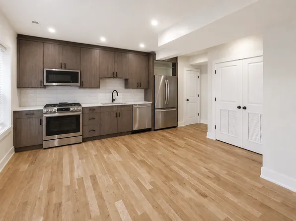 (undisclosed Address), Chicago, IL 60657