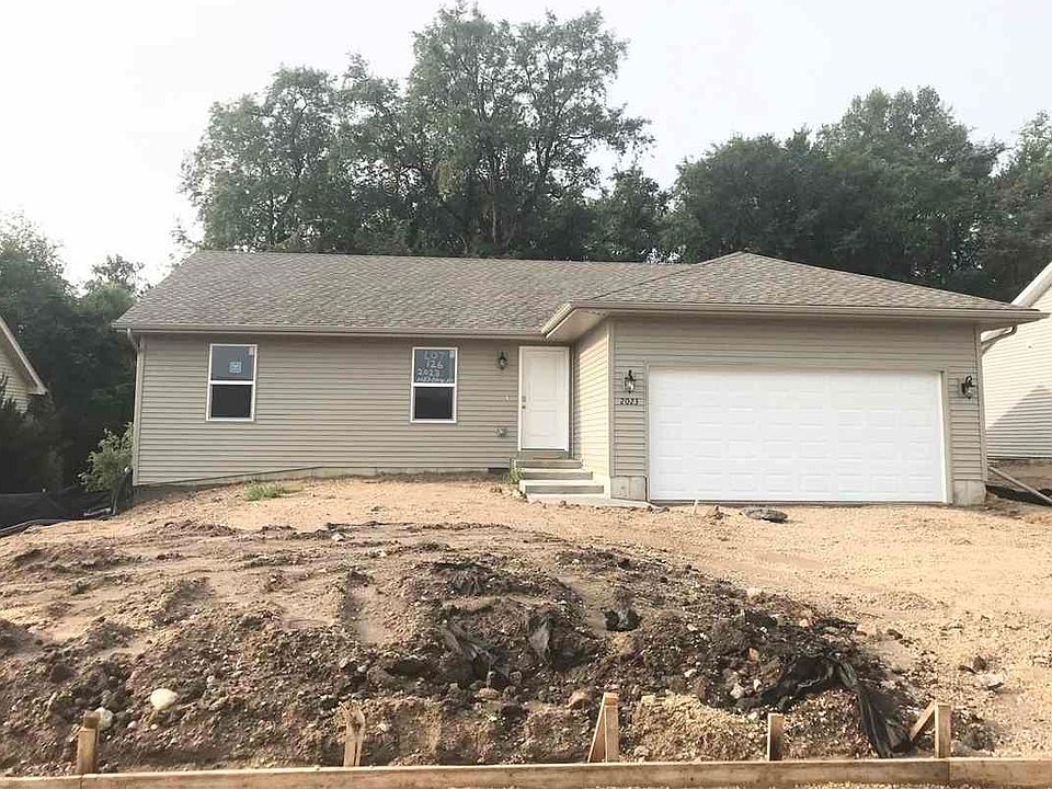 1st image of 2023 Meadow Ave