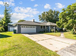 345 W Sunset Ave, Appleton, WI 54911