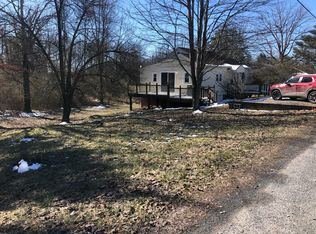 205 Willywood Ave, Oak Hill, WV 25901