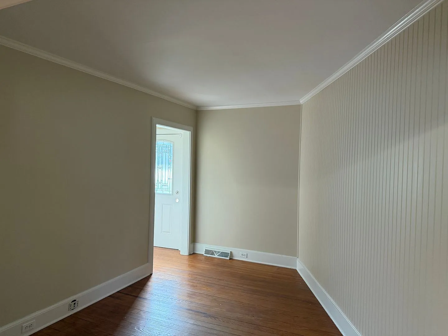4 bed, 1.0 bath, 1260 sqft, $1,600 — Photo 4