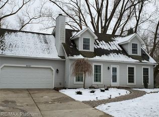 44141 Marlson Ave, Novi, MI 48375