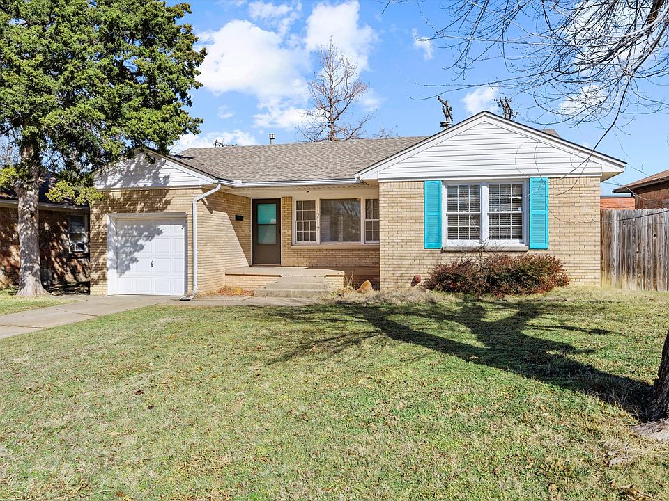 1st image of 1717 Oxford Way
