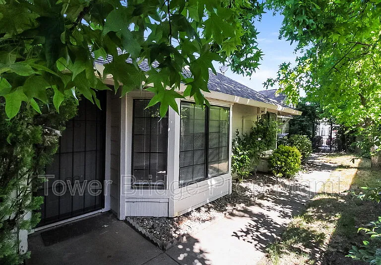 2277 Sandcastle Way — Photo 10