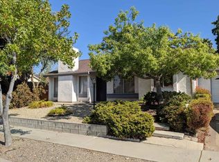 1842 W Country Club Ln W, Escondido, CA 92026