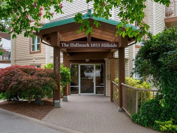 1055 Hillside Ave #204, Victoria, BC V8T 2A4
