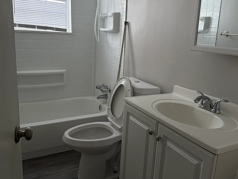 3009 Mid Dale Ln #2 — Photo 8