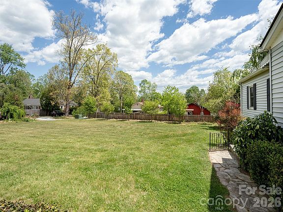 4th image of 508 Higate Rd