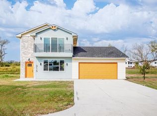315 South Hbr, Valley Center, KS 67147