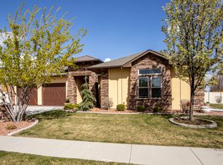 922 W River Stone Ct, Nampa, ID 83686