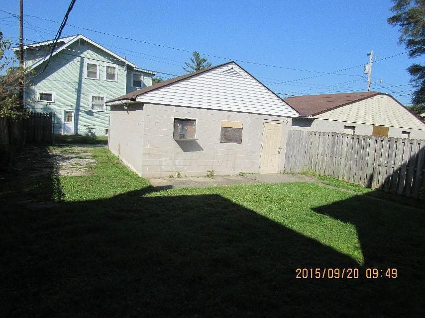 2nd image of 277 N Harris Ave