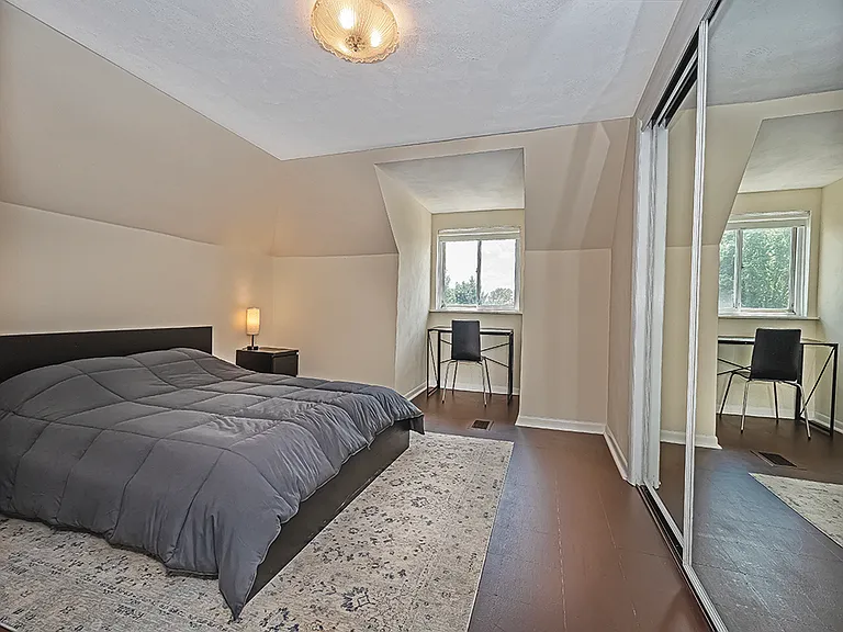 5704 Hampton St #2 — Photo 21