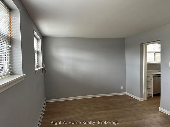 3rd image of 1033 Ravine Rd Unit 1