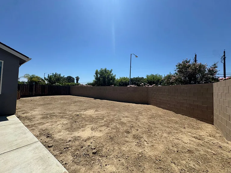 13333 Peach St — Photo 23