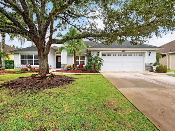 8889 Bridgeport Cir, Mount Dora, FL 32757